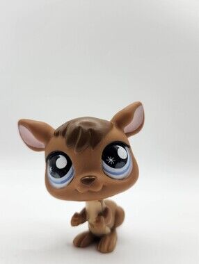 Littlest Pet Shop Kangaroo #682 Brown Tan Blue Eyes Hasbro G2 Authentic LPS Toy